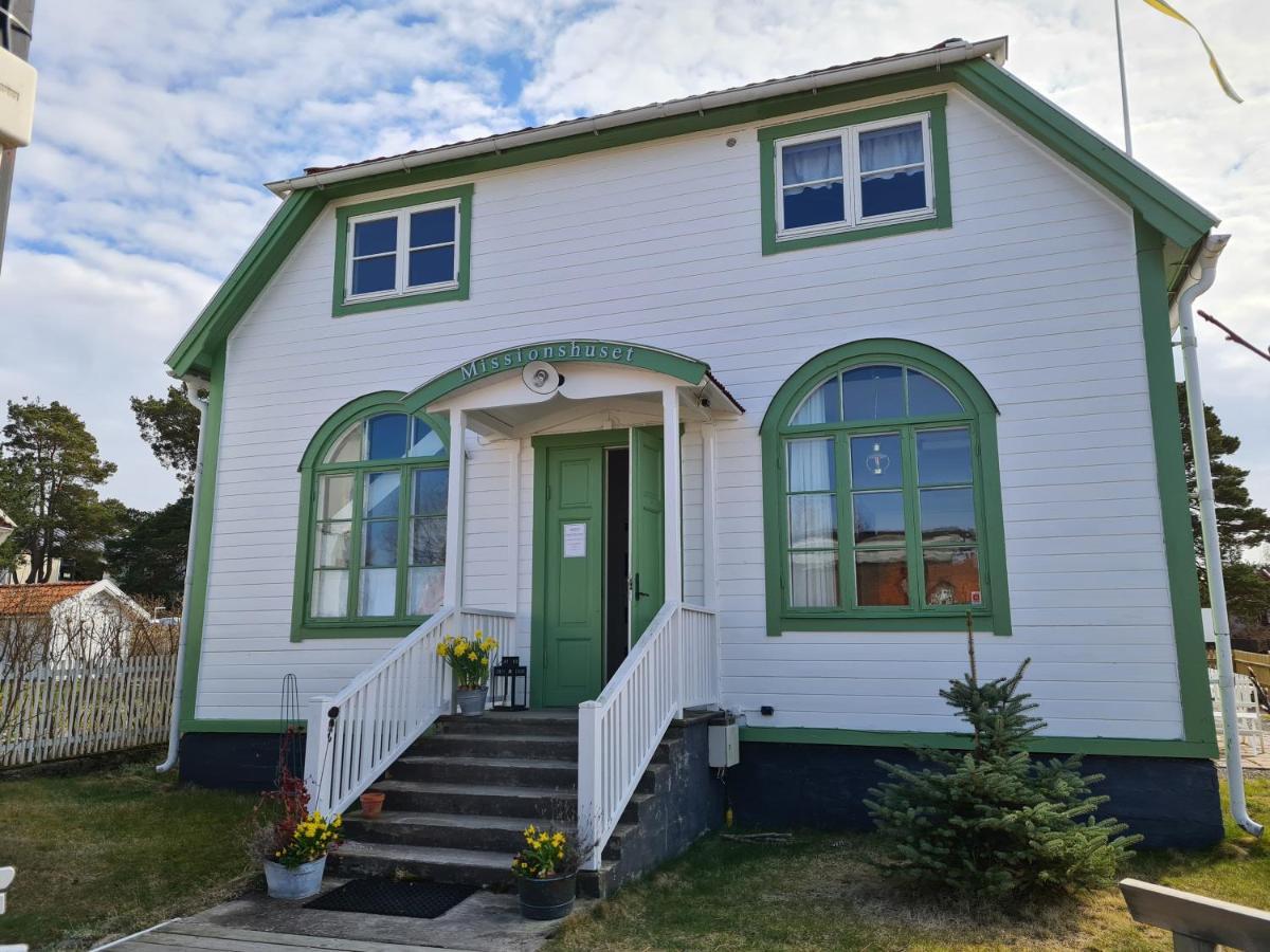 Missionshuset Bed & Breakfast Sandhamn Luaran gambar