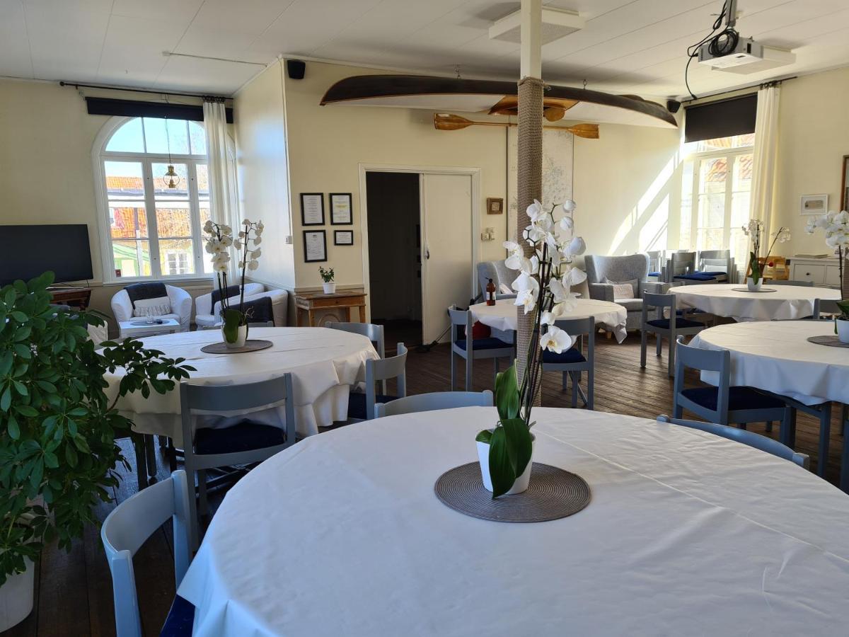 Missionshuset Bed & Breakfast Sandhamn Luaran gambar